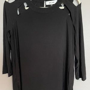Jones Studio cut out shoulder top.